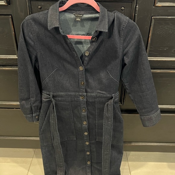Ann Taylor Denim stretch dress. Medium weight - Picture 5 of 6